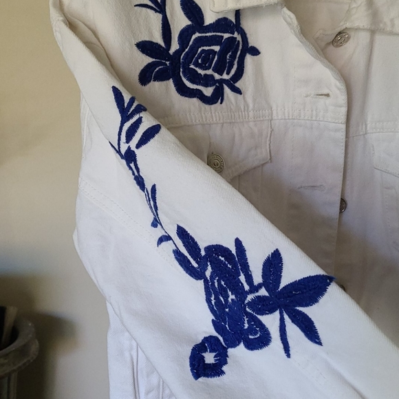 MANGO denim embroidered jacket - Picture 7 of 13